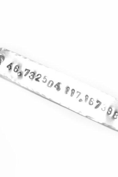 Longitude Latitude Necklace Hand Stamped Personalized Hammered Edge Rectangle Pendant engraved gift Wedding Birthday
