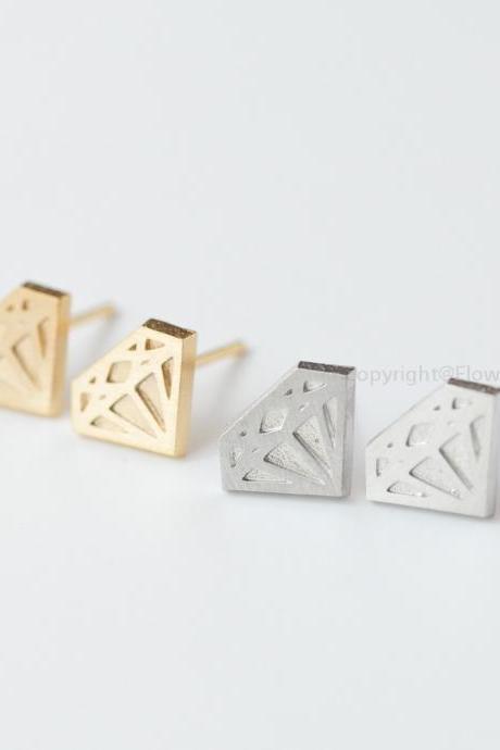 Tiny Diamond Shape Earrings In Silver