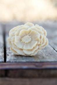 Khaki-Cream Large Poppy Flower Ring Vintage Style - Cream