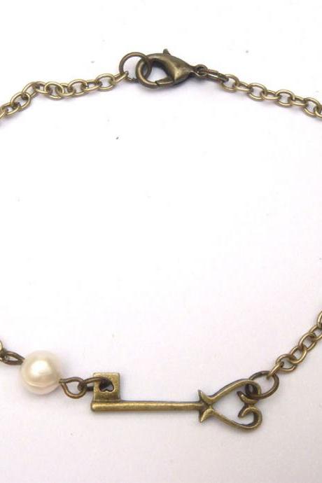 Antiqued Brass Key Pearl Bracelet