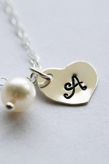 Heart initial Sterling silver Necklace,Small initial charm,Simple Daily Jewelry,Bridesmaid Gifts,Wedding Jewelry,Customize birthstone initi