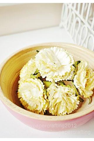 10 Carnation paper flower yellow/ pack