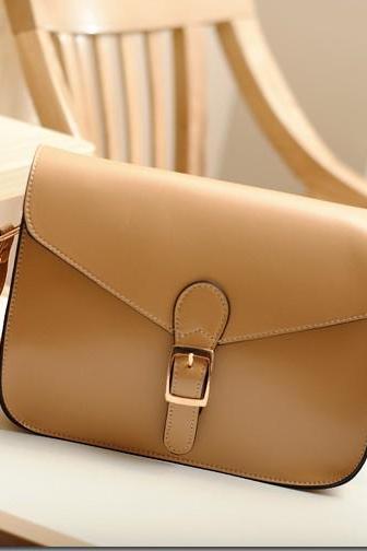 Retro Designer Shoulder Bag ( Five colors) 