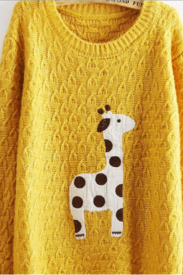 Lovely dots giraffe sweater