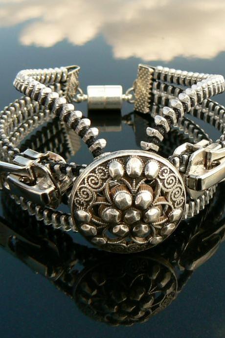 Steampunk Bracelet - Zipper Bracelet -silver Button Bracelet