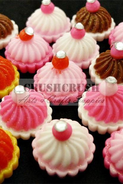 8pcs ice Cream CUPCAKE Cherry Rhinestone Cabochons Flat back F1138