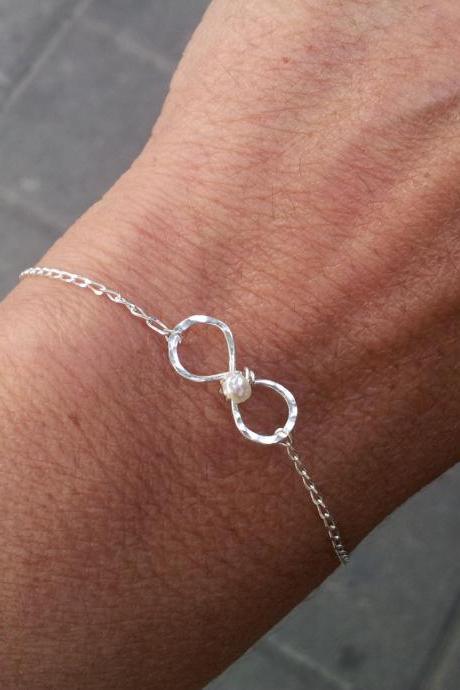 Infinity Pearl Bracelet or Anklet,best friend Birthday gift,Bridesmaid Gifts, sister, mom,wedding,infinity,friendship,bangle,pearl jewelry