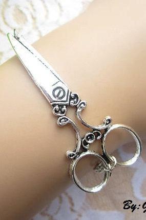 Scissors Bracelet,the Silvery Scissors Bracelet With Silvery Metal Chain----s001