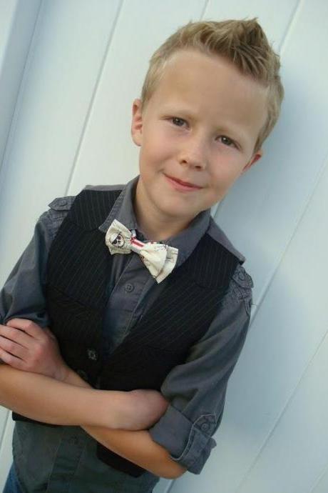 Chevron Stripes Bow Tie - Little Boys Double Bow Yellow And White Chevron Stripes Bowtie