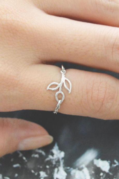 E-007 Small Leafs Ring, Pendant Ring, Chain Ring, Simple Ring, Modern Ring, Silver Plated Ring/everyday/gift/