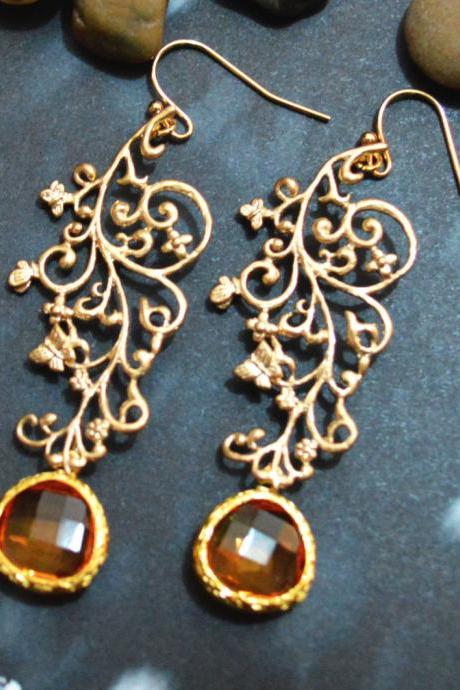 SALE) B-061 Pendant earrings, Antique earrings, Swirl earrings, Gold plated earrings /Bridesmaid gifts/Everyday jewelry/