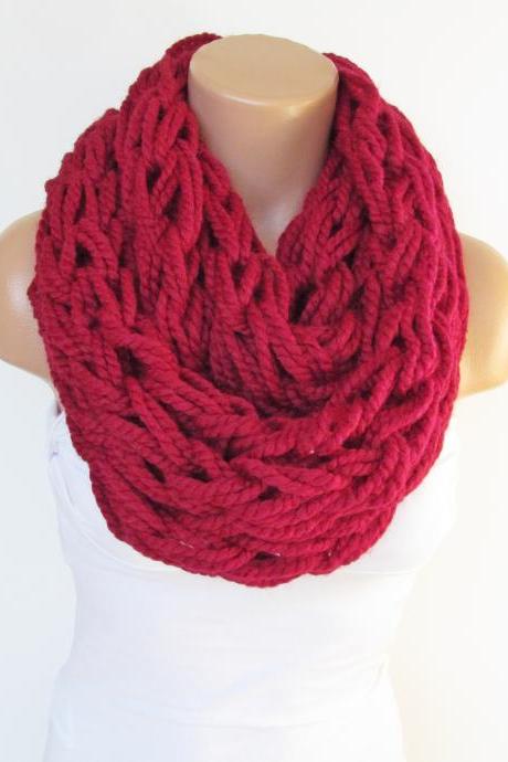 Infinity Red Scarf,Neckwarmer,Knitted Scarf, Circle Loop Scarf, Winter Accessories, Fall Fashion,Chunky Scarf.Cowl Scarf