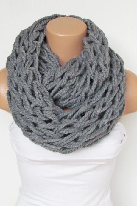 Infinity Gray Scarf,Neckwarmer,Knitted Scarf,Circle Loop Scarf, Winter Accessories, Fall Fashion,Chunky Scarf.Cowl Scarf