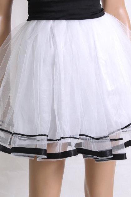 Tutu tulle mini /Beautiful black and white skirt