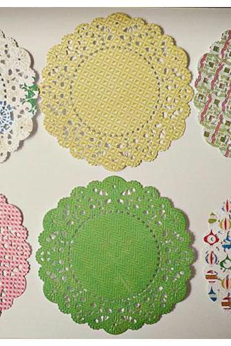 Christmas Paper Doily peppermint paper / pack for cardmaking, party decoration, scrapbooking 