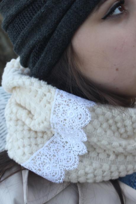 Ivory Scarf- Christmas , Knit Scarf,White Lace scarf, Infinity Scarf, Cozy, Ring scarf, Neck warmer