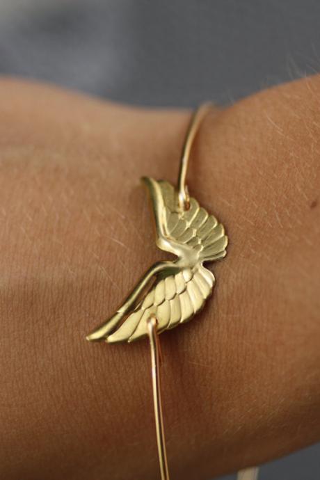 Simply Gold Wing Bangle Bracelet