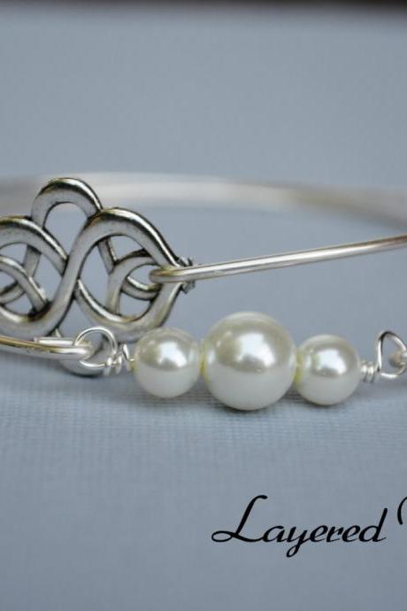 Silver Celtic Knot Bangle SET- Silver Bracelet- Geometric Bangle- Knot- Pearl Jewelry- Bridesmaids Gifts- Minimalist Jewelry