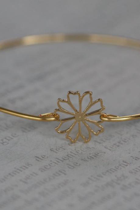 Gold Daisy Bangle Bracelet