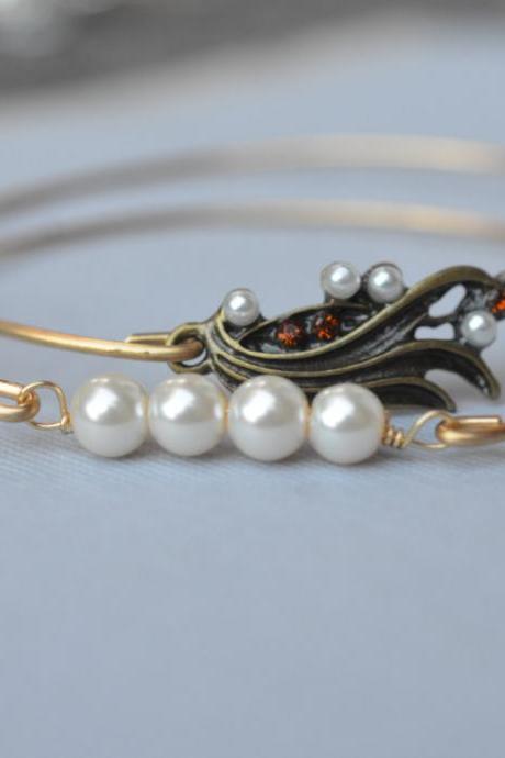 Brass Pearl Bangle Set- Gold Bangle Jewelry- Pearl- Gold Bangle- Bridesmaids Gift Ideas- Casual Wear- Minimalist- Wire Bangle- Filigree