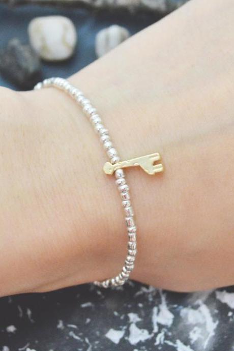 C-105 Silver Beaded bracelet, Seed beads bracelet, Giraffe bracelet, Simple, Modern bracelet, Gold plated/Everyday jewelry/