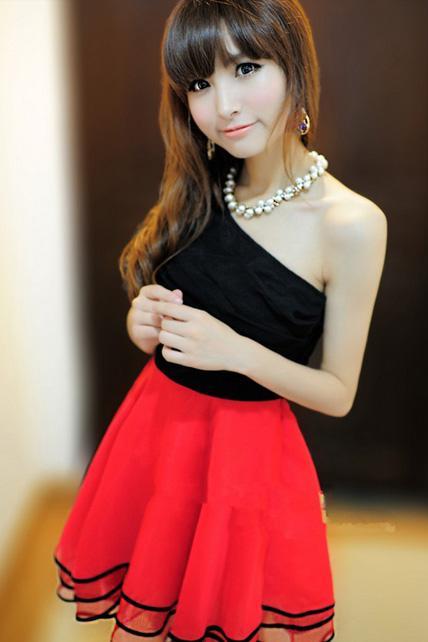 Bride Essential Black And Red Color Blocking One Shoulder Dress