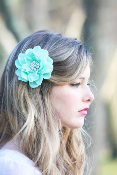 seafoam flower hair clip, mint green hair clip, something blue wedding, bridesmaid hair clip