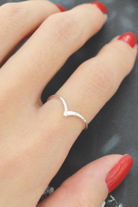 E-058 Chevron ring, Triangle, Simple ring, Modern ring, Silver plated ring/Everyday/Gift/