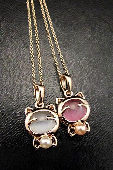 Cute Pink And White Kitty Necklace