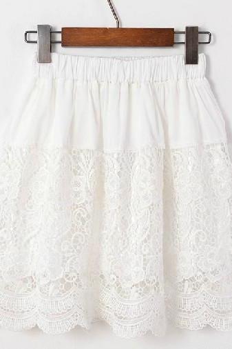 White Short Retro Inspired Chantilly Lace Skirt with Scalloped Edges