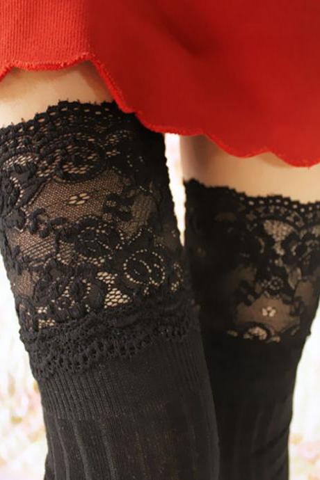 Vintage stripe lace knee-high black tights
