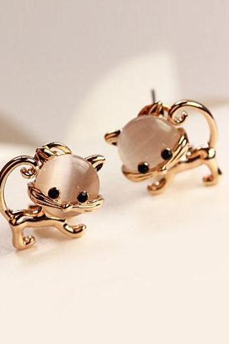 Pair of Sweet Faux Opal Embellished Kitten Earrings For Women
