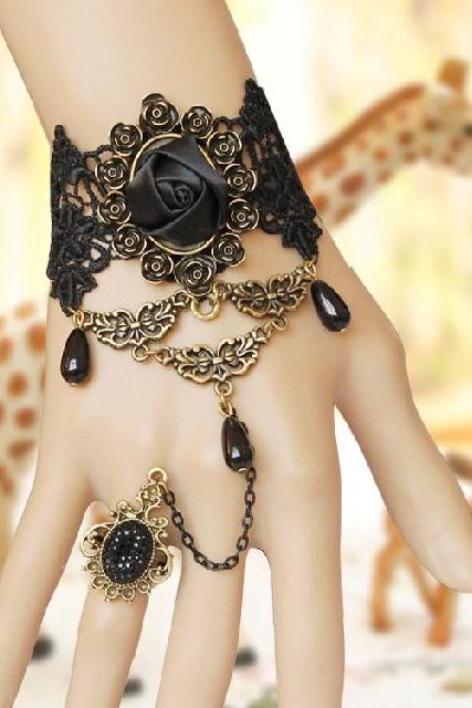 Gothic Style Rose Embellished Carved Design Wide Lace Charm Bracelet With Ring