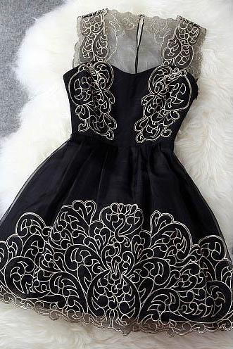 Black Lace and Organza A Line Short Bridesmaid Dress