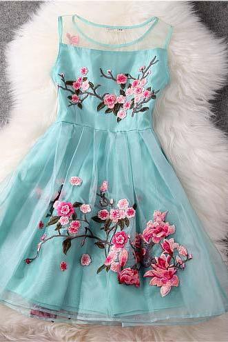 2014 Handmade Embroidered Lace Dress in Blue 