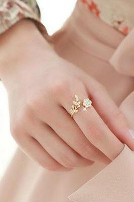 diamond-encrusted temperament twisted leaves flowers opening ring