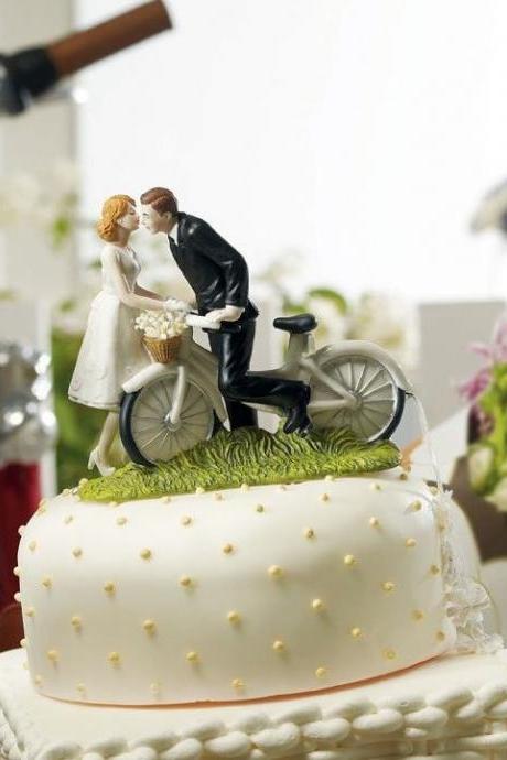 Newest 'A Kiss Above Bicycle' Couple Romantic wedding cake toppers decoration
