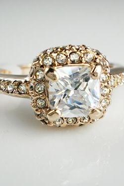 18K RGP Princess Cut Zircon Halo Wedding Ring w Austrian Crystals - sizes 5.5 thru 9