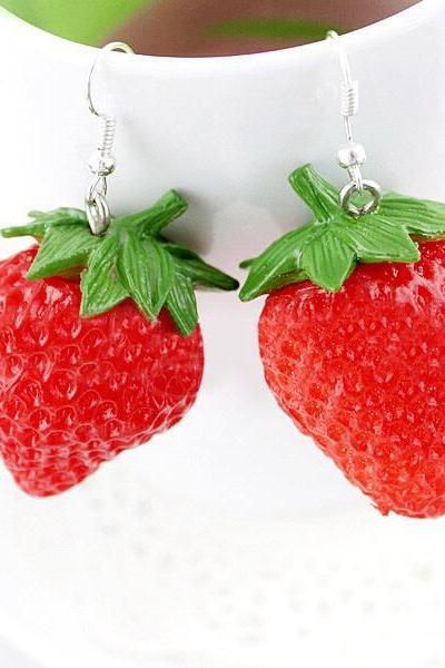 Fashion Design Cute Vivid Red Strawberry Drop Earrings for Women Wholesale Costume Jewelry