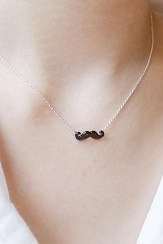 Cute black beard Necklace clavicular chain