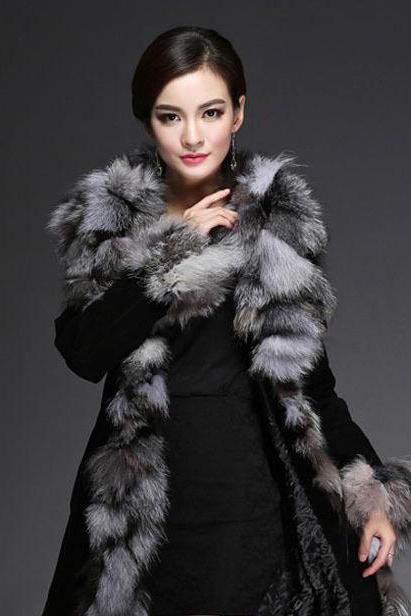 Genuine Leather Coat for Winter Black Overcoat with Real Fox Furs