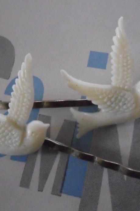Pair of Ivory Cream Flying Swallows on Antique Bronze Bobby Pins Dove White Bird