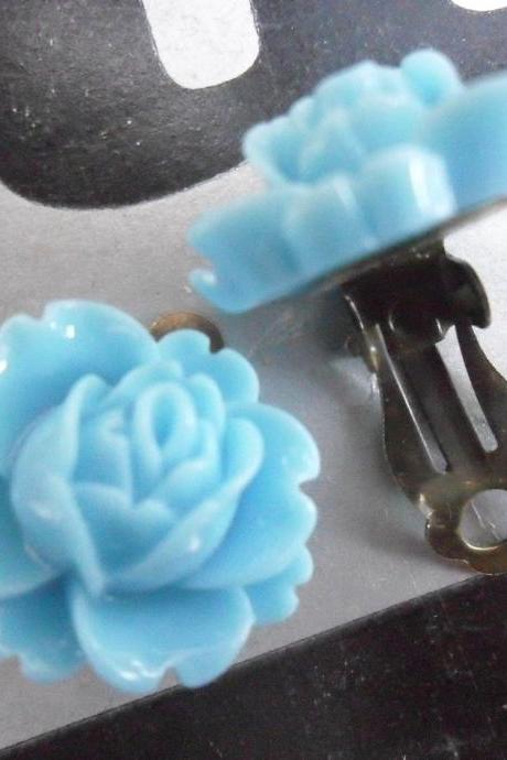 CLIP ON Cornflower Blue Vintage Resin Peony Earrings FLOWER clip-ons non-pierced