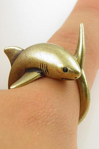 Animal Wrap Ring - Gold Shark