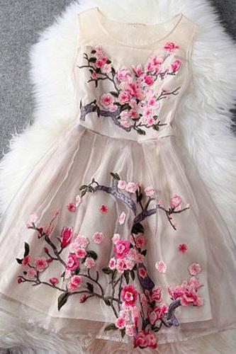 Fashion Embroidery Flowers Sheer Ruffled Layered Evening Tank Dress