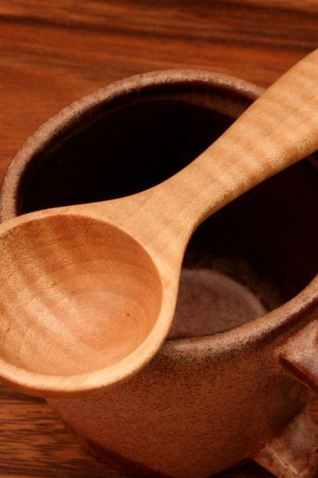 Wooden coffee measure scoop and 1 tablespoon measuring spoon