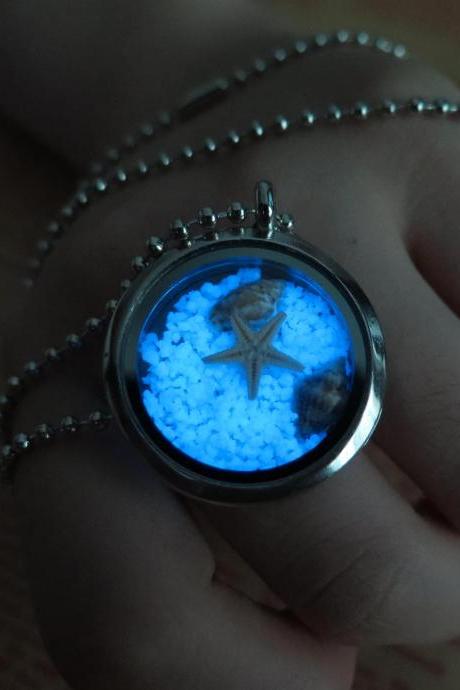 Shipping Blue Sea World, The Marine&amp;amp;#039;s Heart, Prom Jewelry, Party Jewelry,glow In The Dark Blue Necklace,glowing Pendant