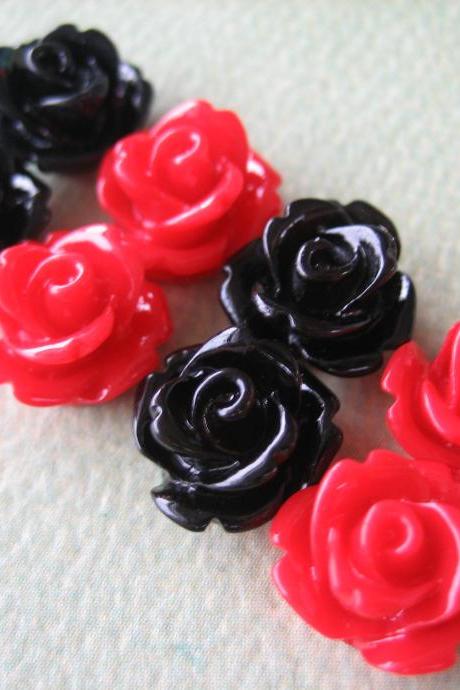 8PCS - Mini Rose Flower Cabochons - 10mm - Resin - Red and Black - Cabochons by ZARDENIA