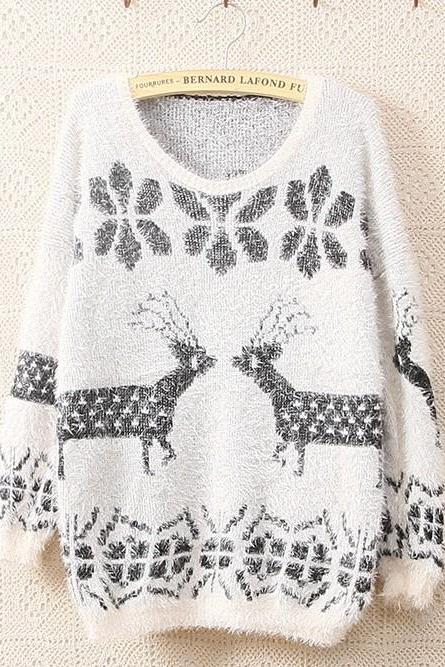 Beige Long Sleeve Ma Haimao Deer Sweater