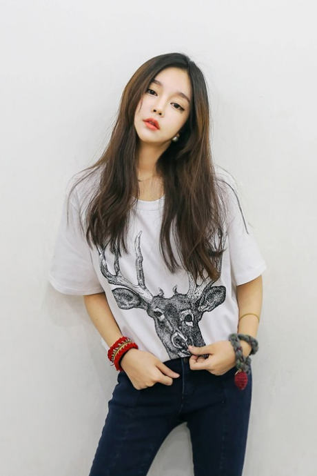 fashion models Korean yards elk head wild fashion style female figure -sleeved T-shirt